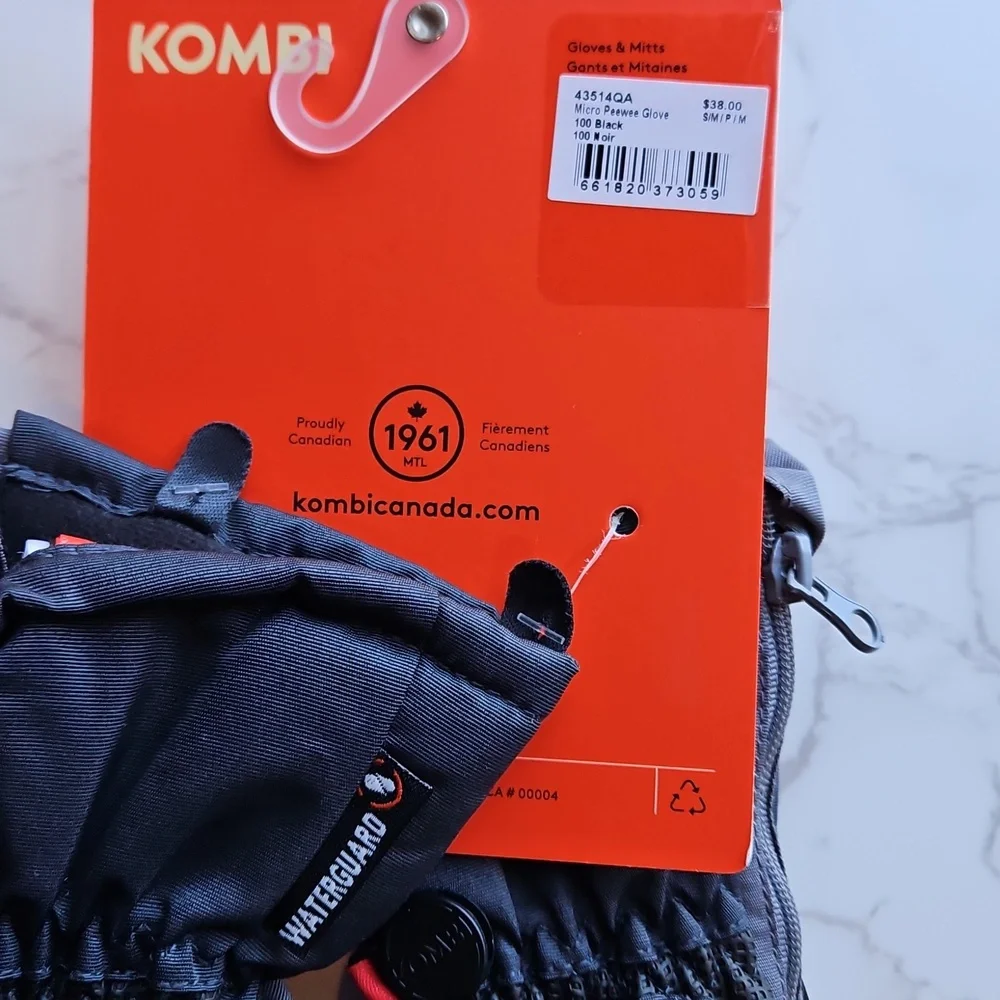 Kombi Kids' Black and Gray Peewww Winter Gloves S/M 3-5x NWT